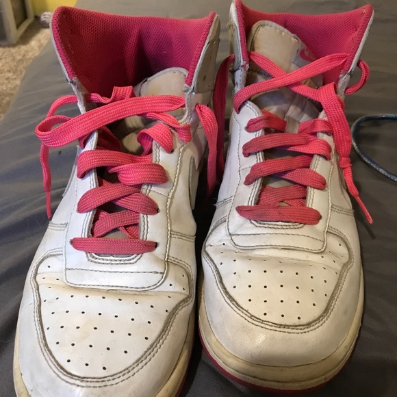 Nike swoosh - Picture 2 of 3